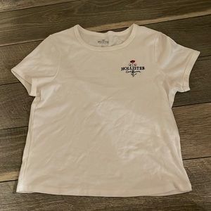 White holister shirt with a flower